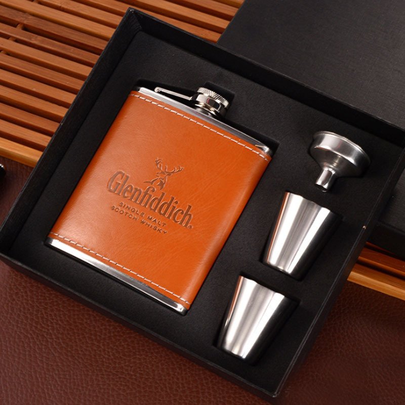 Portable Stainless Steel Whisky Decanter Set | Home Bar Gift for Men — view 4